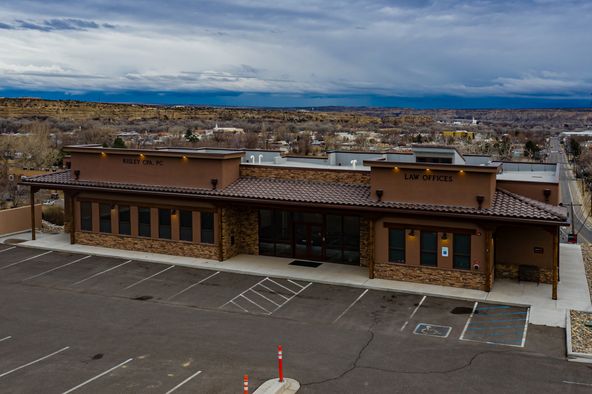 2705 Rabbitbrush Dr, Farmington, NM 87402